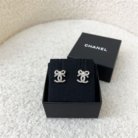 chanel 22b earrings|chanel extrait earrings.